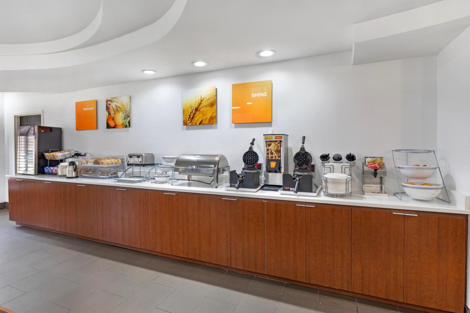 Comfort Dfw N-grapevine Hotel