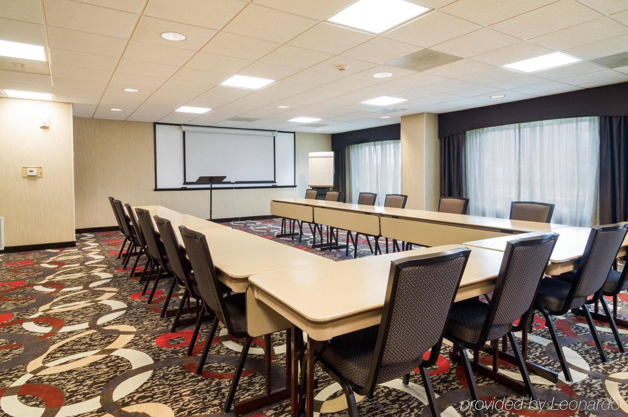 Hotel Comfort Dfw N-grapevine 3*